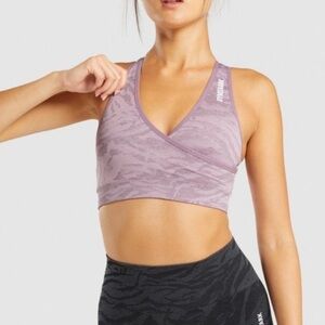 Bundle of 2 Gymshark Adapt Animal Seamless Sport Bras Size S